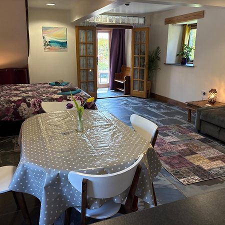 The Shippon At Rosehip Apartman Launceston Kültér fotó